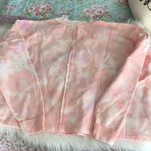 American Eagle crop tie dye sweatshirt NWT! - Picture 4 of 4
